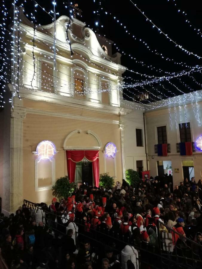 فندق Sant Efisio Host كالياري المظهر الخارجي الصورة